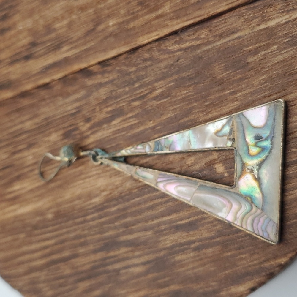 Mother of pearl‎ sterling silver triangle pendant